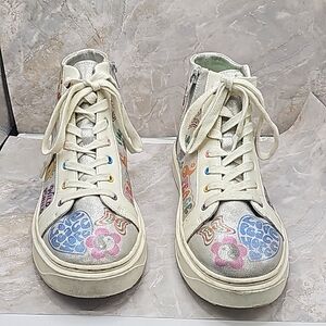 Steve Madden girls shoes